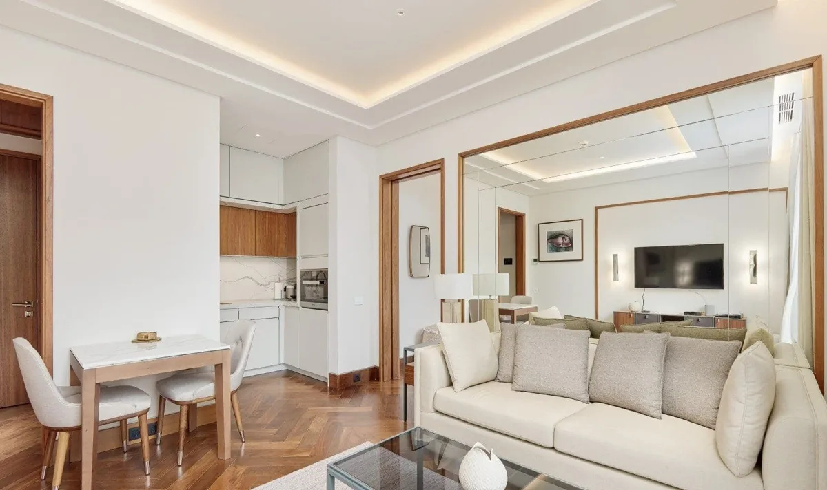 One-bedroom Elena apartment with a garden outlook 5