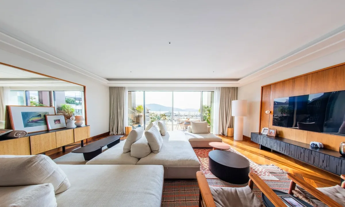 Seven-bedroom Elena penthouse collection 3