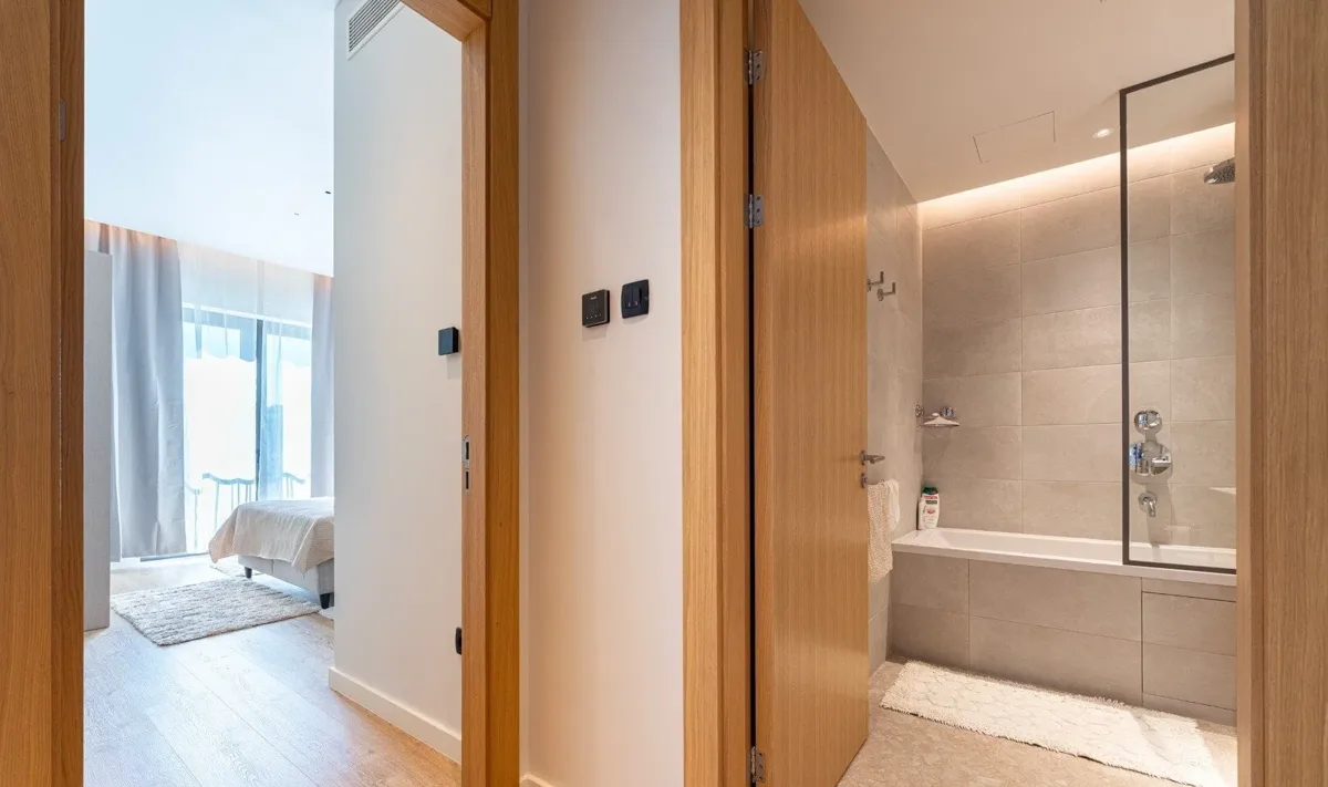 Furnished two-bedroom apartment in Alba 8