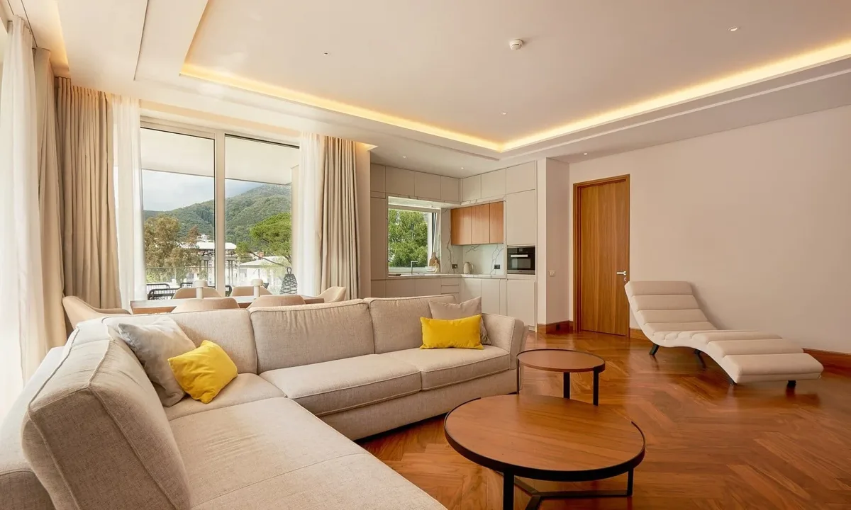 Corner two-bedroom Elena residence with sea views 5