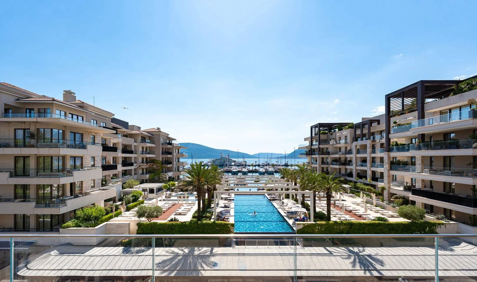 Two-bedroom Elena residence with sea and mountain terraces 1