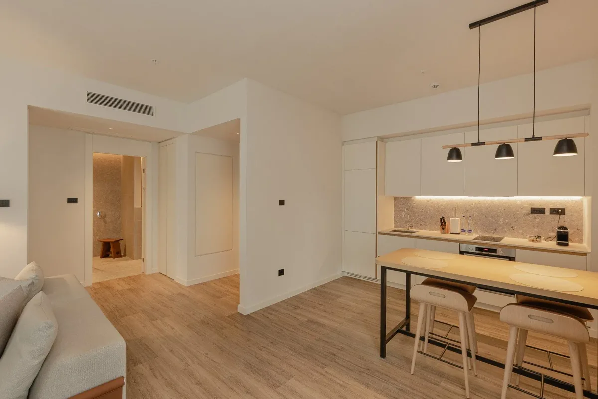 Furnished one-bedroom residence in Sirocco 7