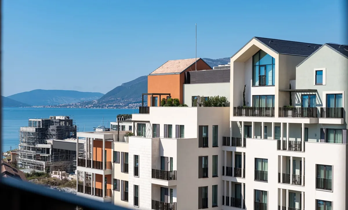 Sea-view one-bedroom apartment in Sirocco · Porto Montenegro
