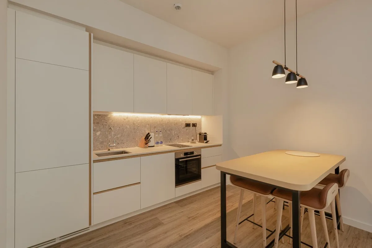 Furnished one-bedroom residence in Sirocco 8