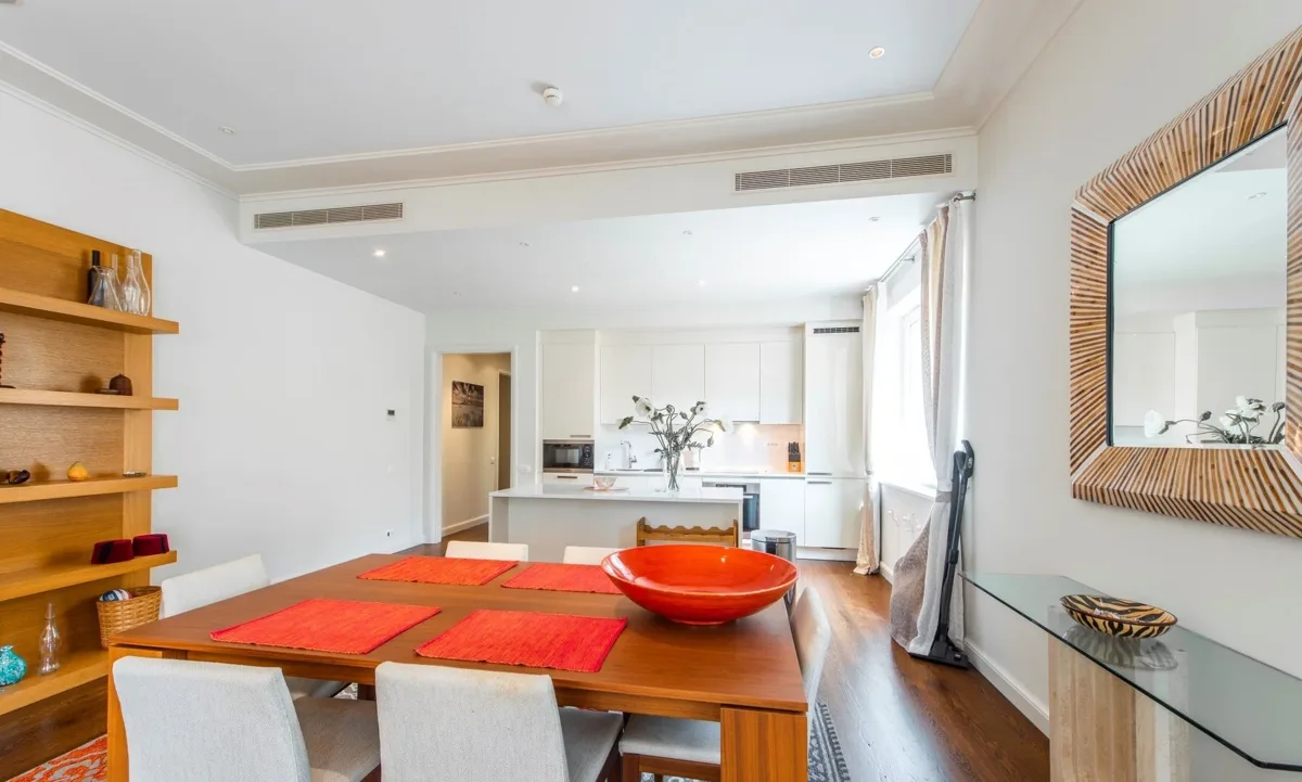 Two-bedroom Tara residence with sea and mountain views 6