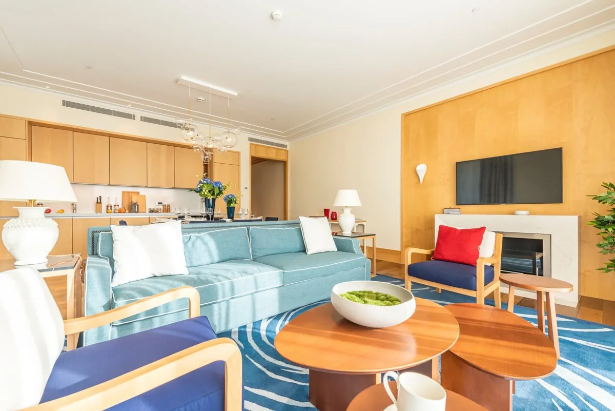 Two-bedroom Baia apartment overlooking the marina 7